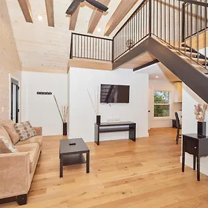 Riverview Executive A Holiday home